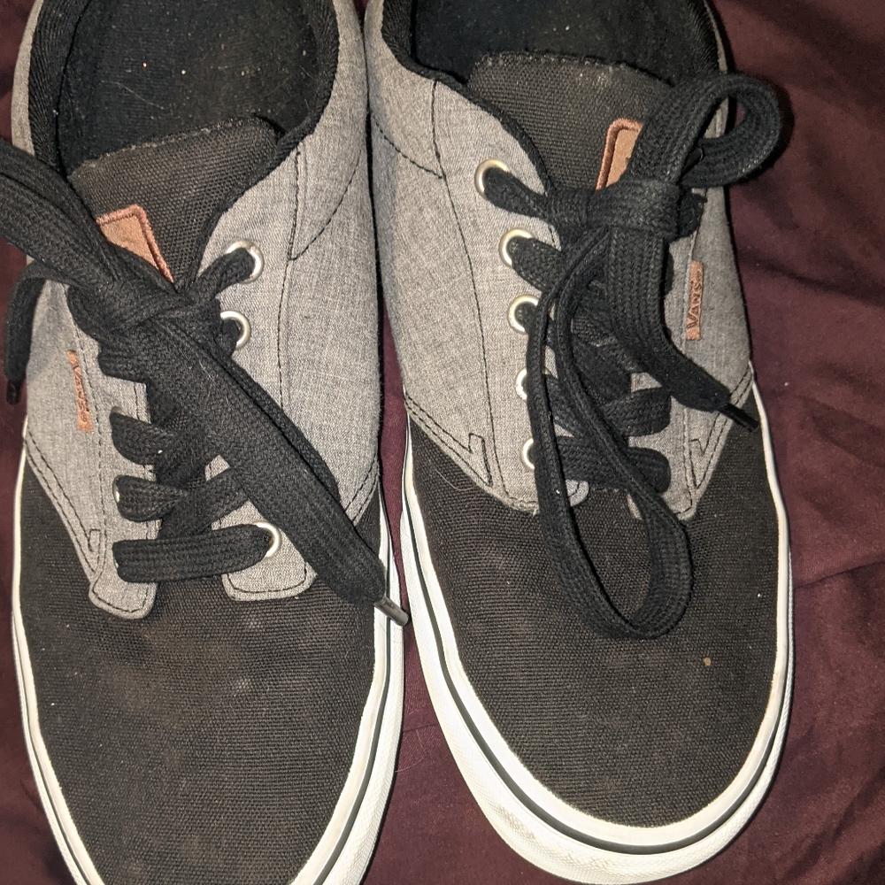 Vans - Picture 4 of 4